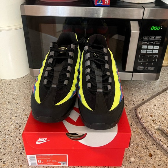 Air max 95 - Picture 3 of 3